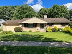 Pre-foreclosure in  RONCEVALLES AVE Rockford, IL 61107