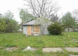 Pre-foreclosure in  METTETAL ST Detroit, MI 48228