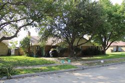 Pre-foreclosure Listing in SANTA ANNA DR GARLAND, TX 75042