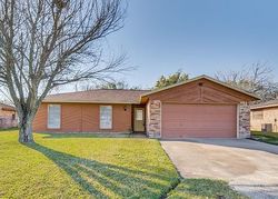 Pre-foreclosure in  DRAEGER DR West Columbia, TX 77486