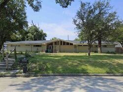 Pre-foreclosure in  BURNETT DR Baytown, TX 77520