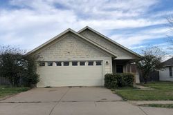 Pre-foreclosure in  CRESCENT RIDGE DR Fort Worth, TX 76140