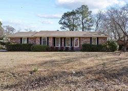 Pre-foreclosure in  KINGSTON DR Florence, SC 29505