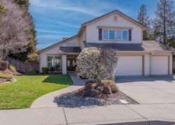 Pre-foreclosure in  WHISPERING OAKS DR Fairfield, CA 94534