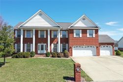 Pre-foreclosure in  RED FIELD DR Belleville, IL 62226