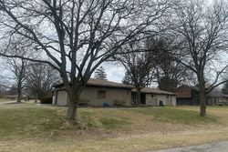 Pre-foreclosure in  LINDA LN West Bloomfield, MI 48322