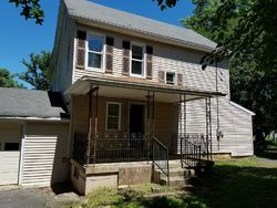 Pre-foreclosure in  BELVIDERE RD Phillipsburg, NJ 08865