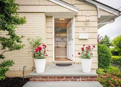 Pre-foreclosure Listing in LINDEN ST MANHASSET, NY 11030