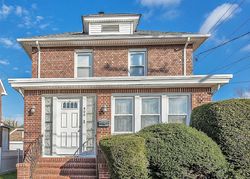 Pre-foreclosure Listing in N 12TH ST NEW HYDE PARK, NY 11040