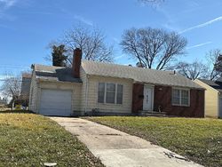 Pre-foreclosure in  WALROND AVE Kansas City, MO 64132