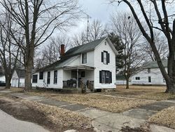 Pre-foreclosure in  KEENE AVE Dowagiac, MI 49047