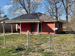 Pre-foreclosure in  75TH AVE Baton Rouge, LA 70807