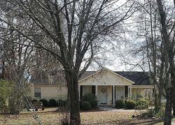 Pre-foreclosure in  HICKORY ST Monroe, LA 71202