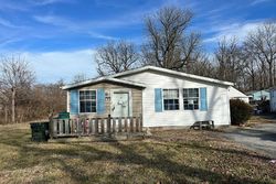 Pre-foreclosure in  KEHOE LN Jeffersonville, IN 47130