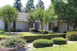 Pre-foreclosure in  W MINARETS AVE Clovis, CA 93611