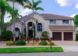 Pre-foreclosure in  SW 13TH ST Hollywood, FL 33029