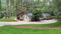 Pre-foreclosure in  BEAR CREEK RD Sterrett, AL 35147