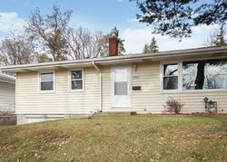 Pre-foreclosure in  OLD HUDSON RD Saint Paul, MN 55106