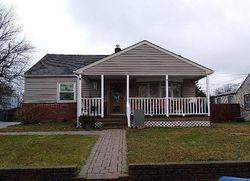 Pre-foreclosure in  LOVE LN Norwood, PA 19074