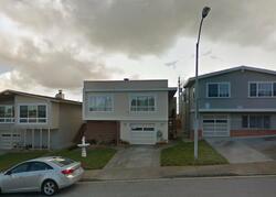 Pre-foreclosure in  LAKESHIRE DR Daly City, CA 94015