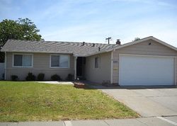 Pre-foreclosure in  SWAN WAY Fairfield, CA 94533