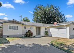 Pre-foreclosure in  ALICIA AVE Olivehurst, CA 95961