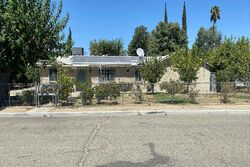  W Thomas Ave, Fresno CA
