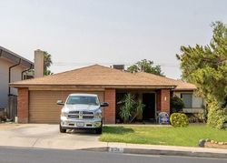 Pre-foreclosure in  UNIVERSITY AVE Bakersfield, CA 93305