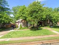 Pre-foreclosure in  ECHOHOLLOW TRL Edmond, OK 73025