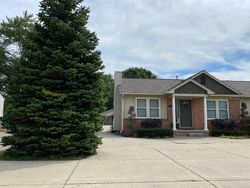 Pre-foreclosure in  CROOKS RD Rochester, MI 48309