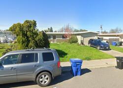 Pre-foreclosure in  MOONBEAM DR Sacramento, CA 95827