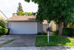Pre-foreclosure in  ISHI CIR Sacramento, CA 95833
