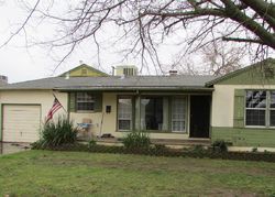 Pre-foreclosure in  BARBARELL WAY Sacramento, CA 95821