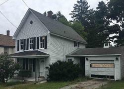 Pre-foreclosure in  FON CLAIR ST Johnstown, NY 12095
