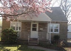 Pre-foreclosure in  5TH ST # 1X Fair Lawn, NJ 07410