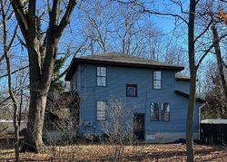 Pre-foreclosure in  W RUDDEROW AVE Maple Shade, NJ 08052