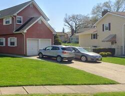 Pre-foreclosure in  GOLF LN Mount Laurel, NJ 08054