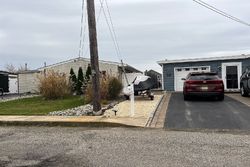 S Commodore Dr, Tuckerton NJ