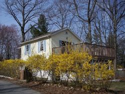 Pre-foreclosure in  WASHINGTON TRL Hopatcong, NJ 07843