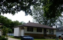 Pre-foreclosure in  N 87TH ST Milwaukee, WI 53225