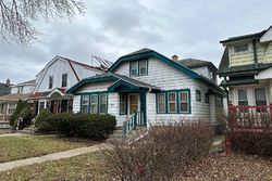 Pre-foreclosure in  N 37TH ST Milwaukee, WI 53209