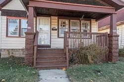 Pre-foreclosure in  N 22ND ST Milwaukee, WI 53206