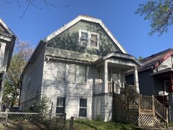 Pre-foreclosure in  S 12TH ST Milwaukee, WI 53215