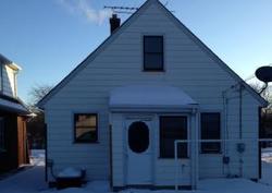 Pre-foreclosure in  W KINNICKINNIC RIVER PKWY Milwaukee, WI 53215