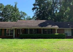 Pre-foreclosure in  NW FRONTIER DR Lake City, FL 32055