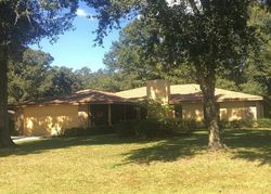 Pre-foreclosure in  DIAMOND RD Winter Haven, FL 33880