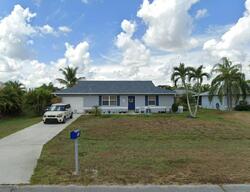 Pre-foreclosure in  SE EAGLE DR Port Saint Lucie, FL 34984