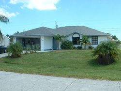 Pre-foreclosure in  SE DRANSON CIR Port Saint Lucie, FL 34952