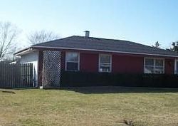 Pre-foreclosure in  LONE ELM DR Racine, WI 53402