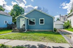 Pre-foreclosure in  OXFORD AVE Green Bay, WI 54303